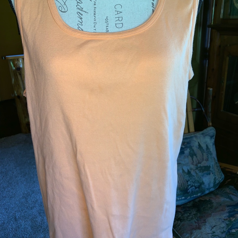 Women’s tank top